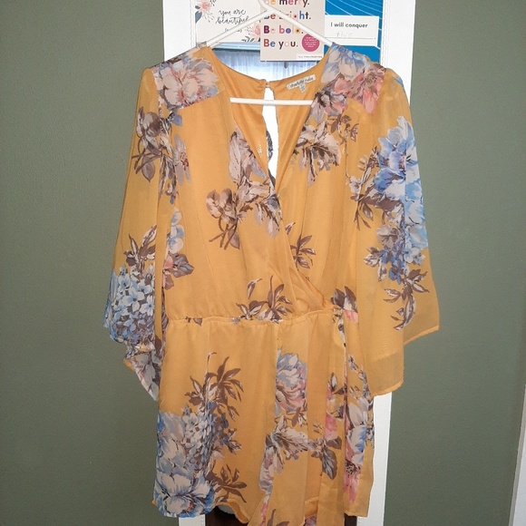 Charlotte Russe Dresses & Skirts - Charlotte Russe Flower Romper